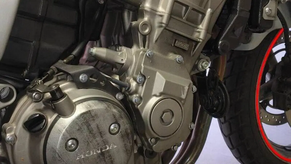 Honda Hornet 900 
