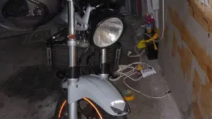 Honda Hornet 900  (8)