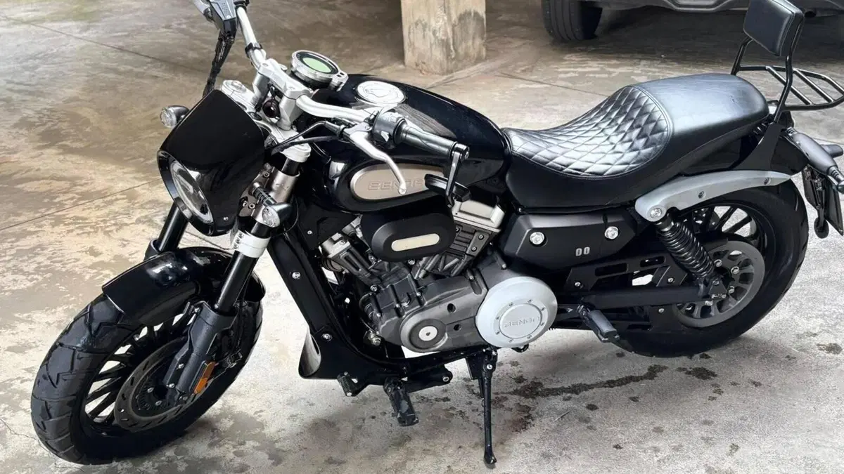 Keeway Motor V302 C (2022 - 26)  (3)