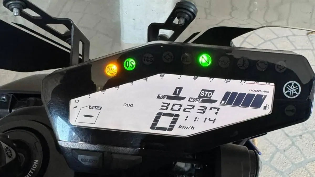 Yamaha MT-09 (2017 - 20)  (3)