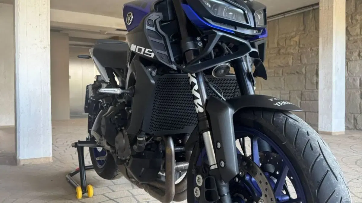 Yamaha MT-09 (2017 - 20)  (5)