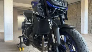 Yamaha MT-09 (2017 - 20)  (5)