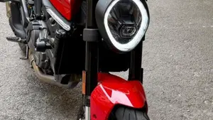 Ducati Monster 937 (2021 - 25)  (2)