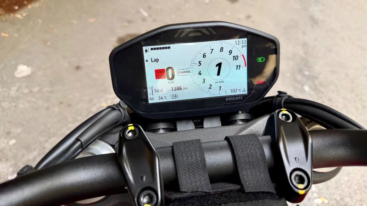 Ducati Monster 937 (2021 - 25)  (6)