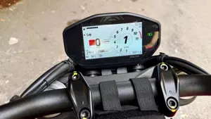 Ducati Monster 937 (2021 - 25)  (6)