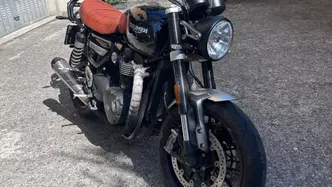 Triumph Speed Twin 1200 (2021 - 24) usata