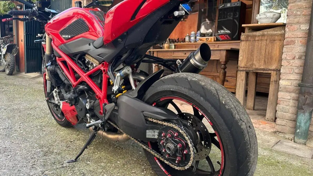 Ducati Streetfighter 848 (2011 - 15)  (3)