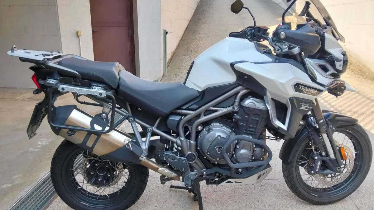 Triumph Tiger Explorer XCX 1215 ABS (2016 - 17) 