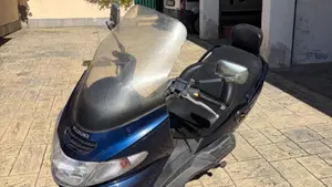 Suzuki Burgman AN 400 (2001 - 02)  (4)