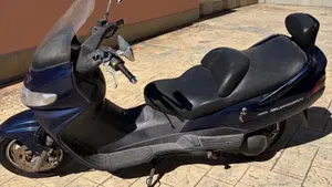 Suzuki Burgman AN 400 (2001 - 02)  (5)