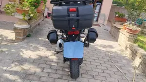 Moto Guzzi V85 TT Travel (2021 - 23)  (6)