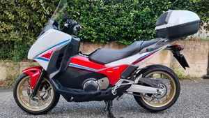 Honda Integra 750 DCT ABS (2014 - 15)  (16)
