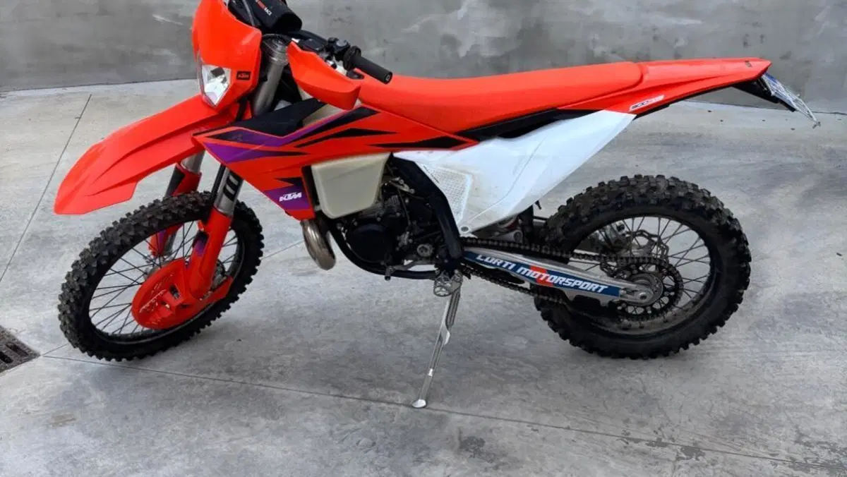 KTM 300 EXC TBI (2024)  (2)