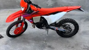 KTM 300 EXC TBI (2024)  (2)