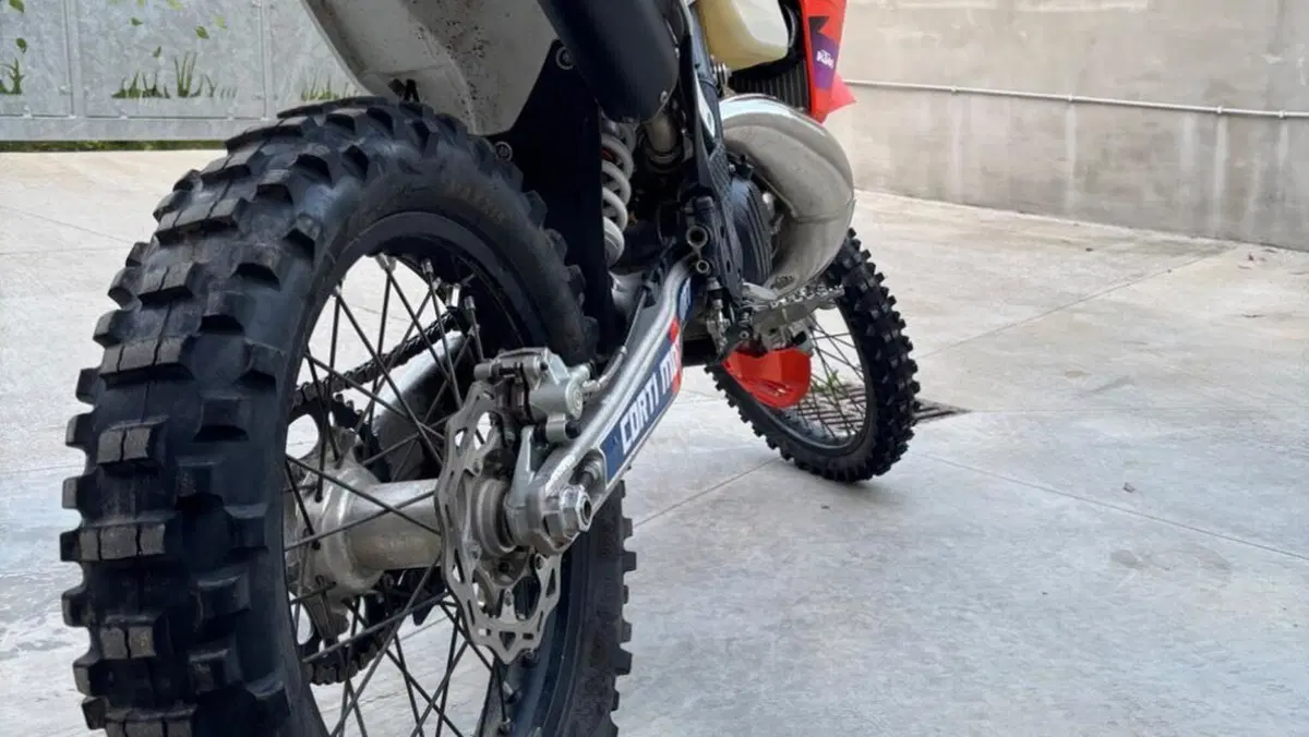 KTM 300 EXC TBI (2024)  (5)