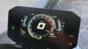 Voge Trofeo 500AC (2022 - 26)  (3)