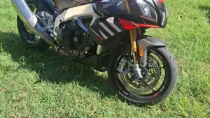 Aprilia Tuono V4 Factory (2019 - 20) 