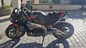 Aprilia Tuono V4 Factory (2019 - 20)  (3)