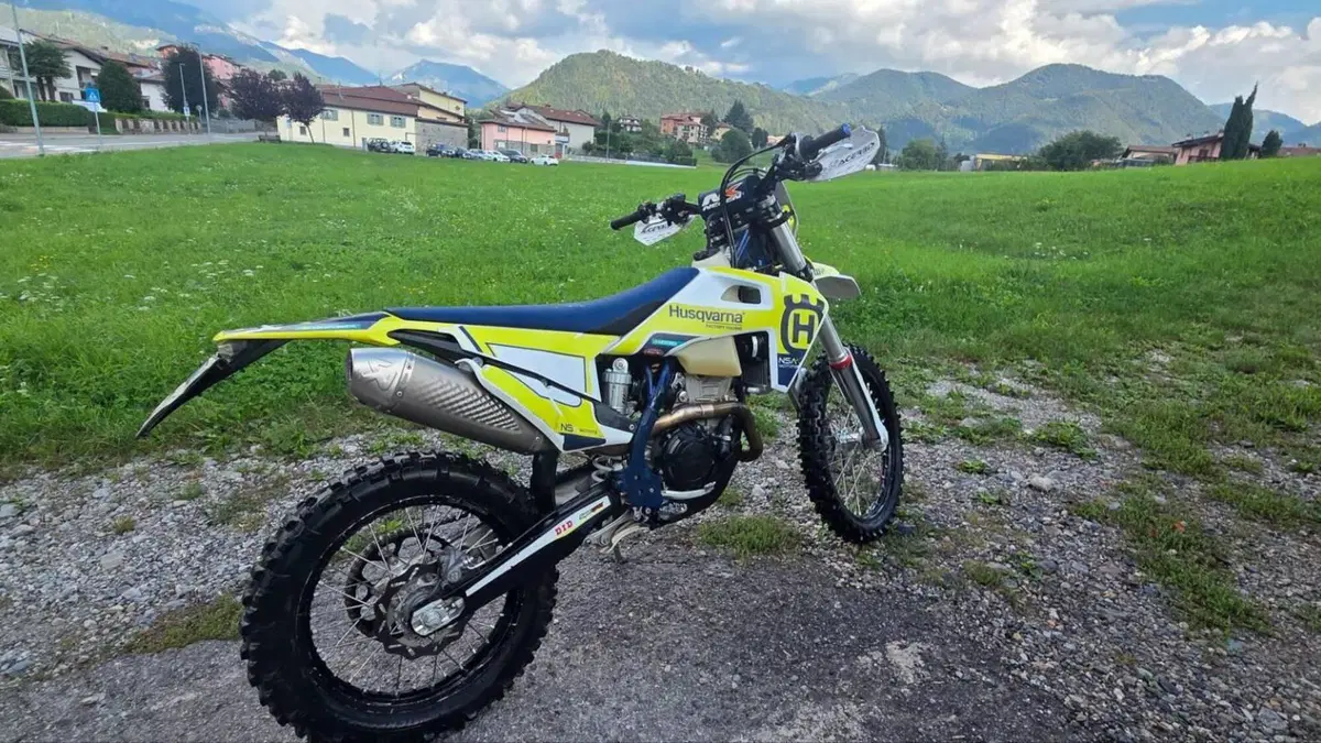 Husqvarna FE 350 (2023)  (3)