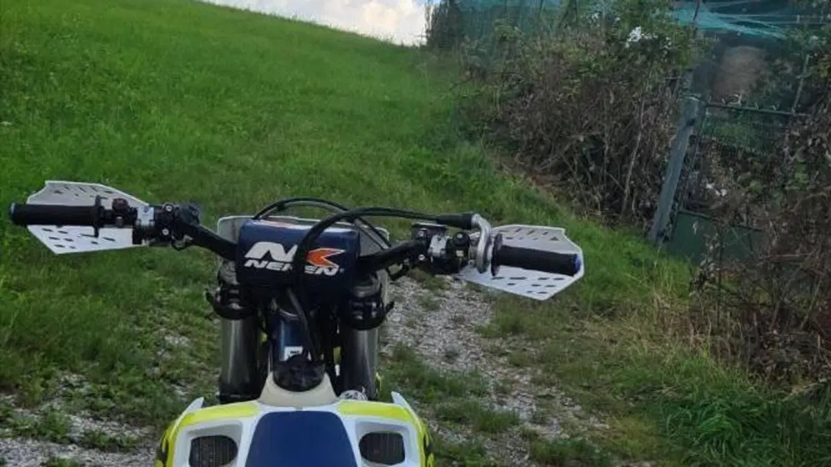 Husqvarna FE 350 (2023)  (9)