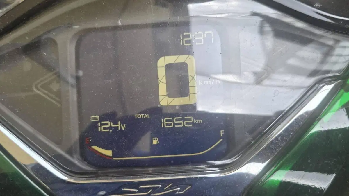 Honda SH 150i Sport (2024 - 25)  (2)