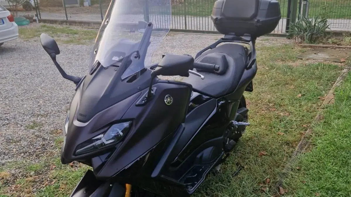 Yamaha T-Max 560 Tech Max (2022 - 24)  (5)