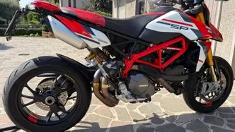 Ducati Hypermotard 950 SP (2022 - 25) usata