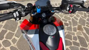 Ducati Hypermotard 950 SP (2022 - 25)  (5)