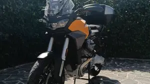 Moto Guzzi Stelvio (2024 - 26)  (2)