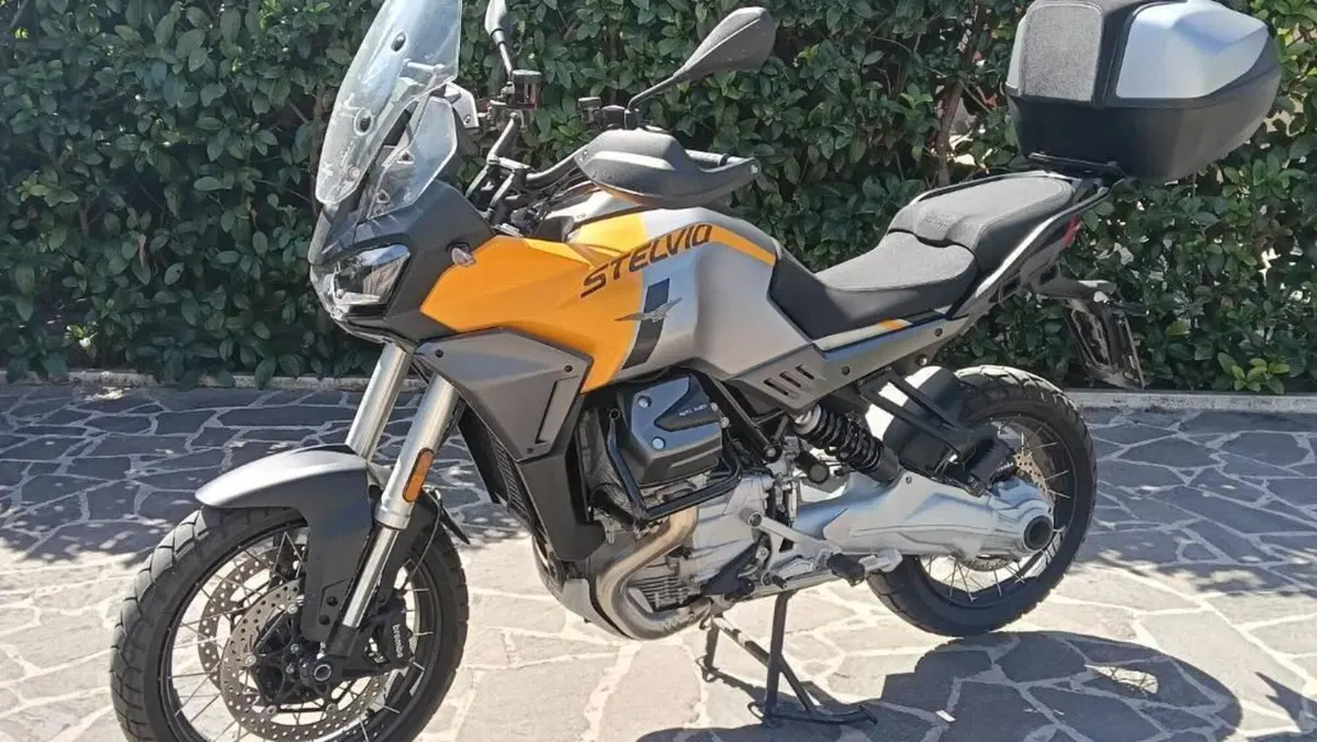 Moto Guzzi Stelvio (2024 - 26)  (3)