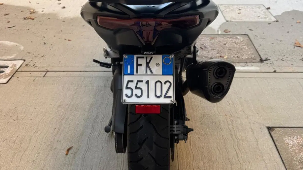 Yamaha T-Max 560 Tech Max (2022 - 24)  (4)