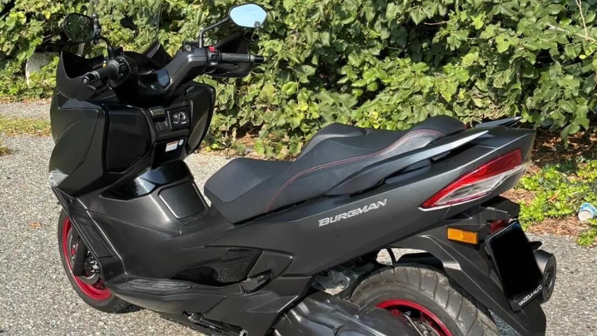 Suzuki Burgman AN 400 (2017 - 20)  (4)