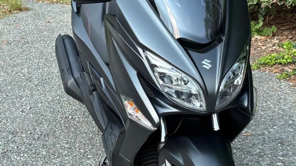 Suzuki Burgman AN 400 (2017 - 20)  (8)