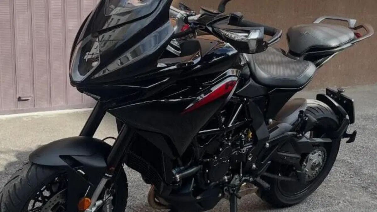 MV Agusta Turismo Veloce 800 R (2023 - 26)  (3)