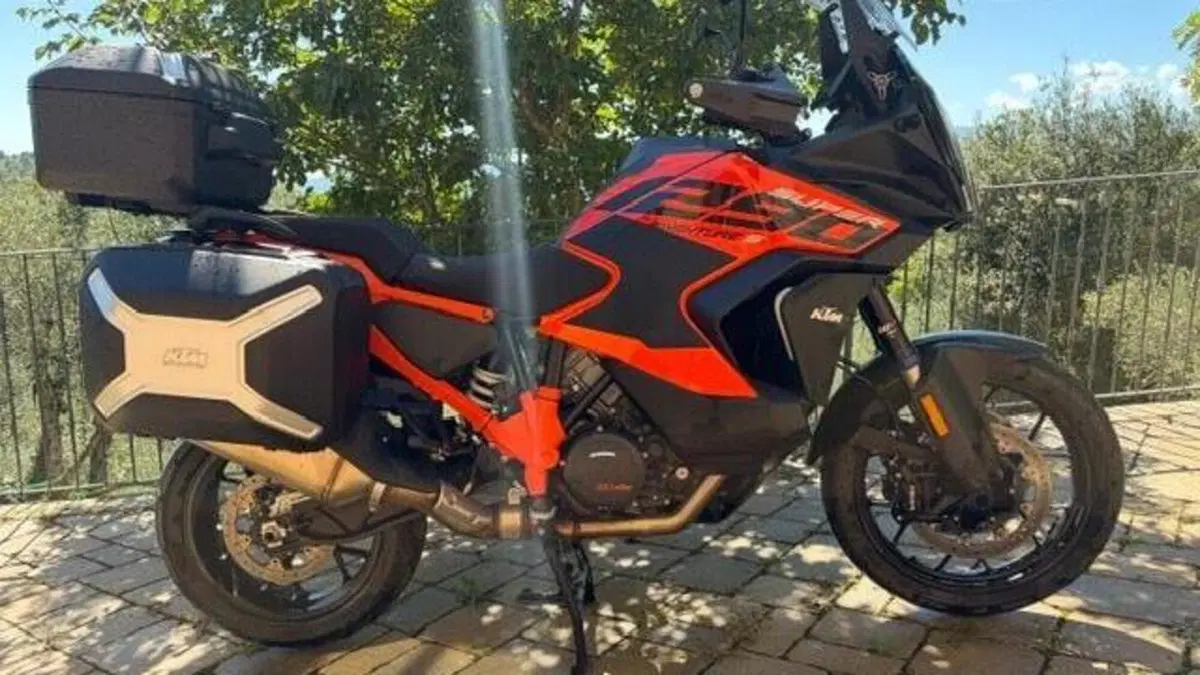 KTM 1290 Super Adventure S (2021 - 25)  (2)
