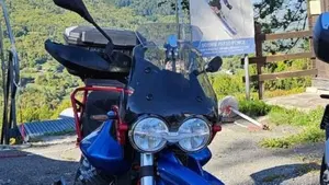 Moto Guzzi V85 TT Evocative Graphics (2021 - 23)  (3)