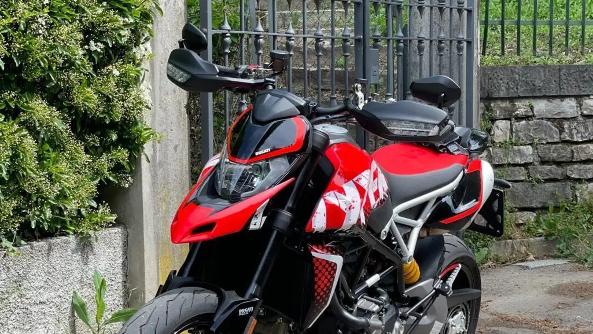 Ducati Hypermotard 950 RVE (2022 - 25)  (4)
