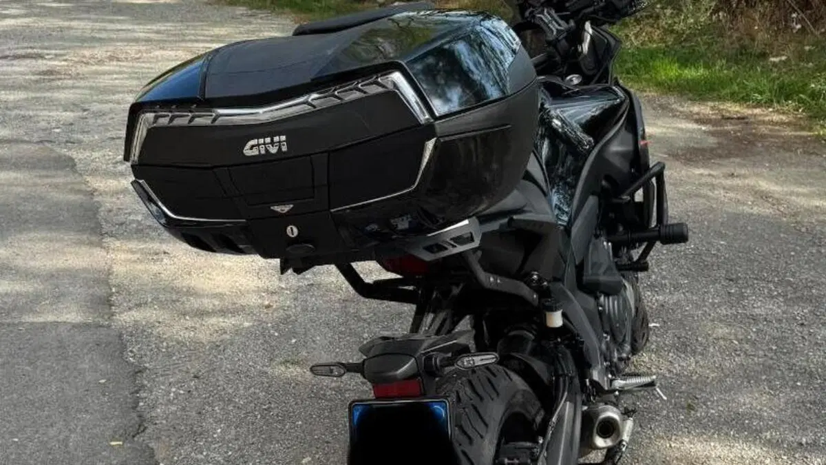 Yamaha Tracer 7 Y-AMT (2026)  (4)