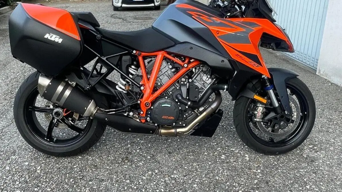 KTM 1290 Super Duke GT (2021 - 25)  (5)