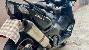 Yamaha T-Max 530 Iron Max ABS (2014 - 17)  (4)