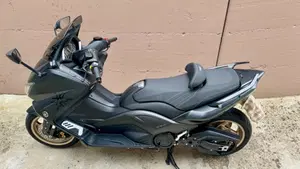 Yamaha T-Max 530 Iron Max ABS (2014 - 17)  (6)