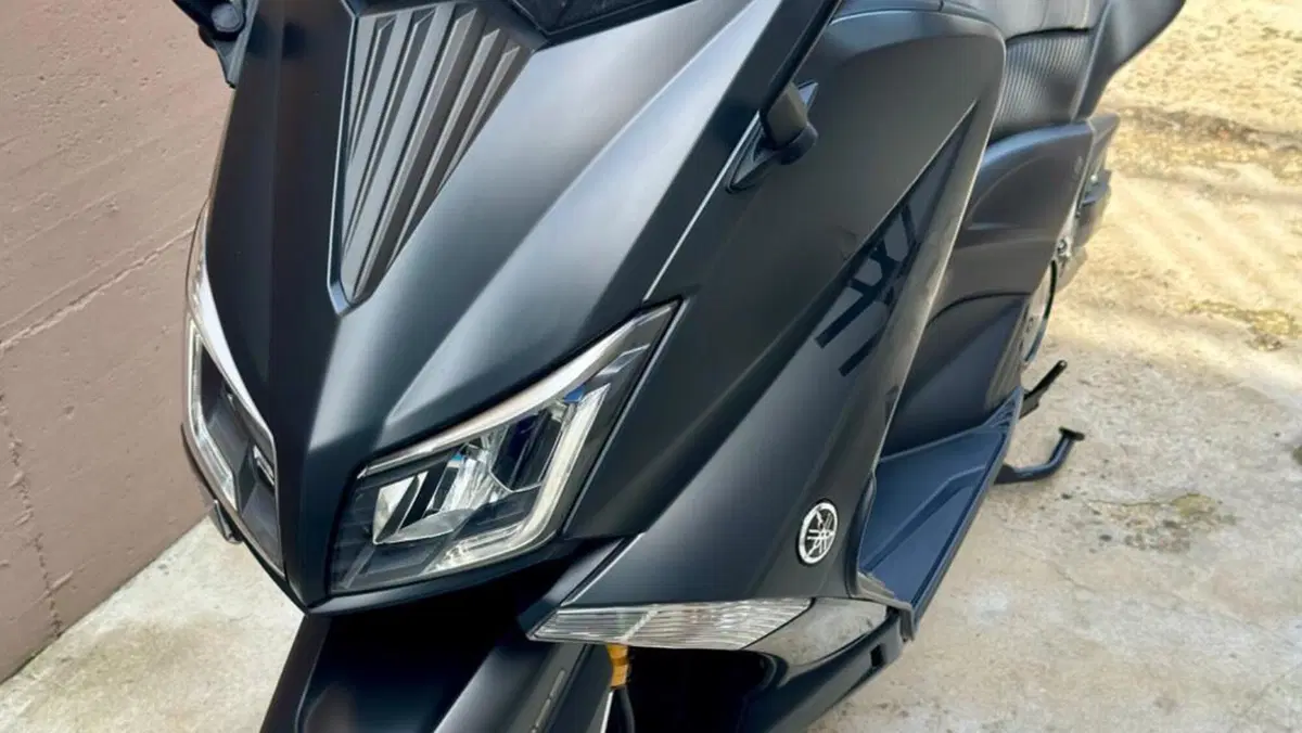 Yamaha T-Max 530 Iron Max ABS (2014 - 17)  (11)