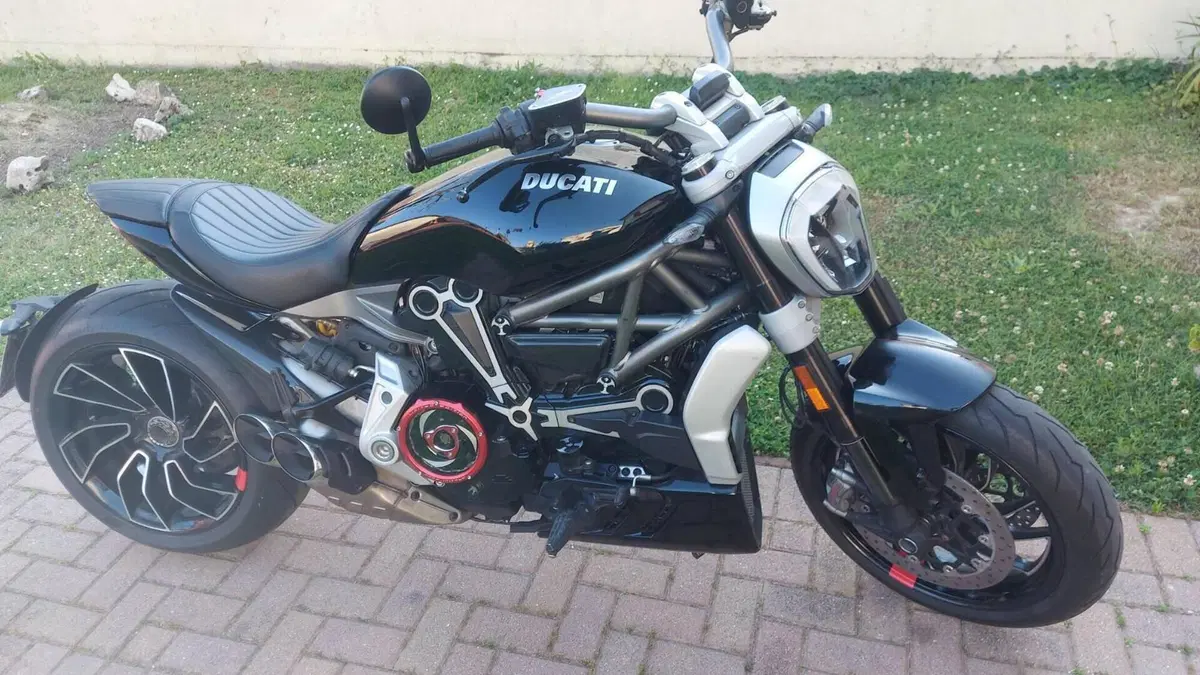 Ducati XDiavel 1262 S (2016 - 20)  (2)