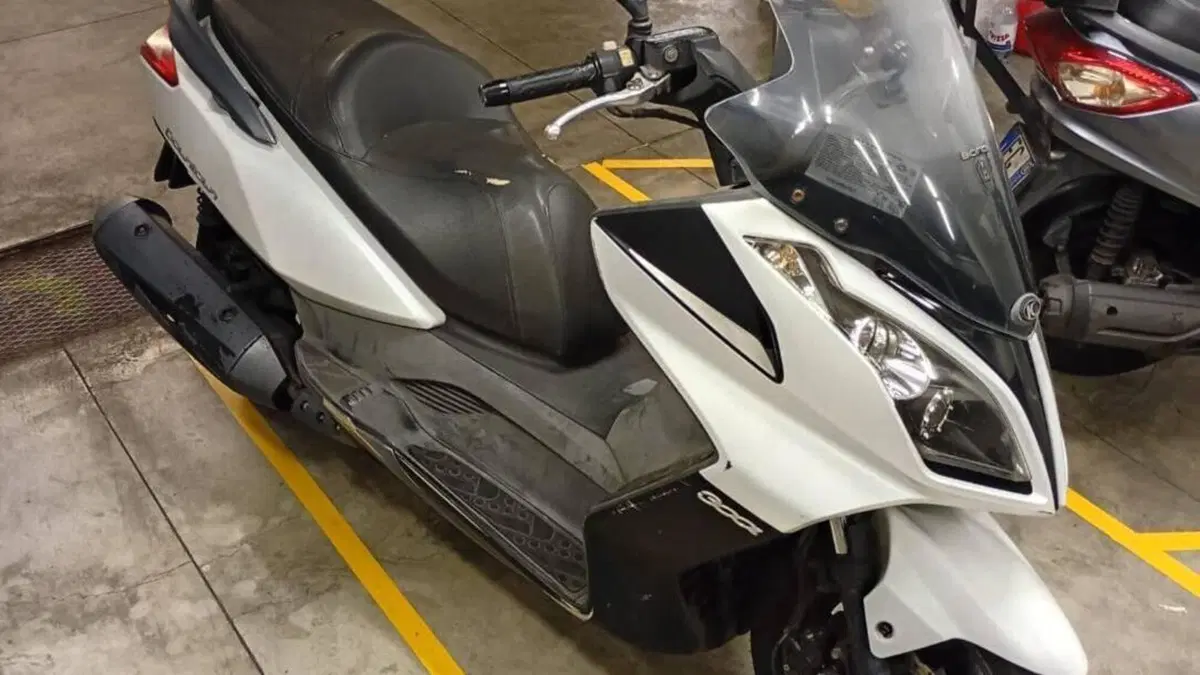 Kymco Downtown 300i (2009 - 17) 