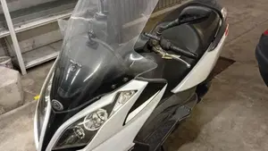 Kymco Downtown 300i (2009 - 17)  (4)
