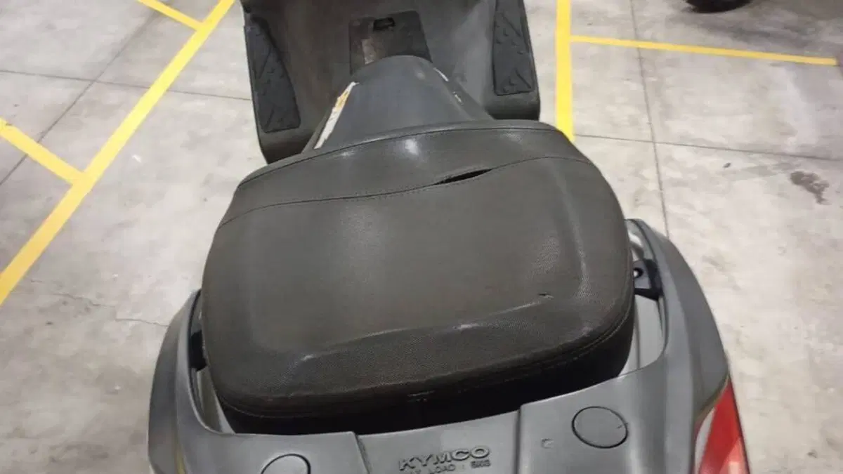 Kymco Downtown 300i (2009 - 17)  (5)