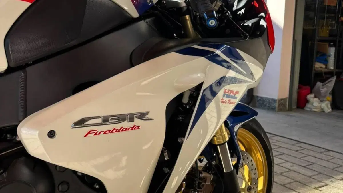 Honda CBR 1000 RR C- ABS (2009 - 11)  (5)