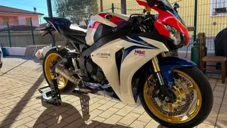 Honda CBR 1000 RR C- ABS (2009 - 11) usata