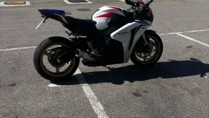 Honda CBR 1000 RR C- ABS (2009 - 11)  (12)