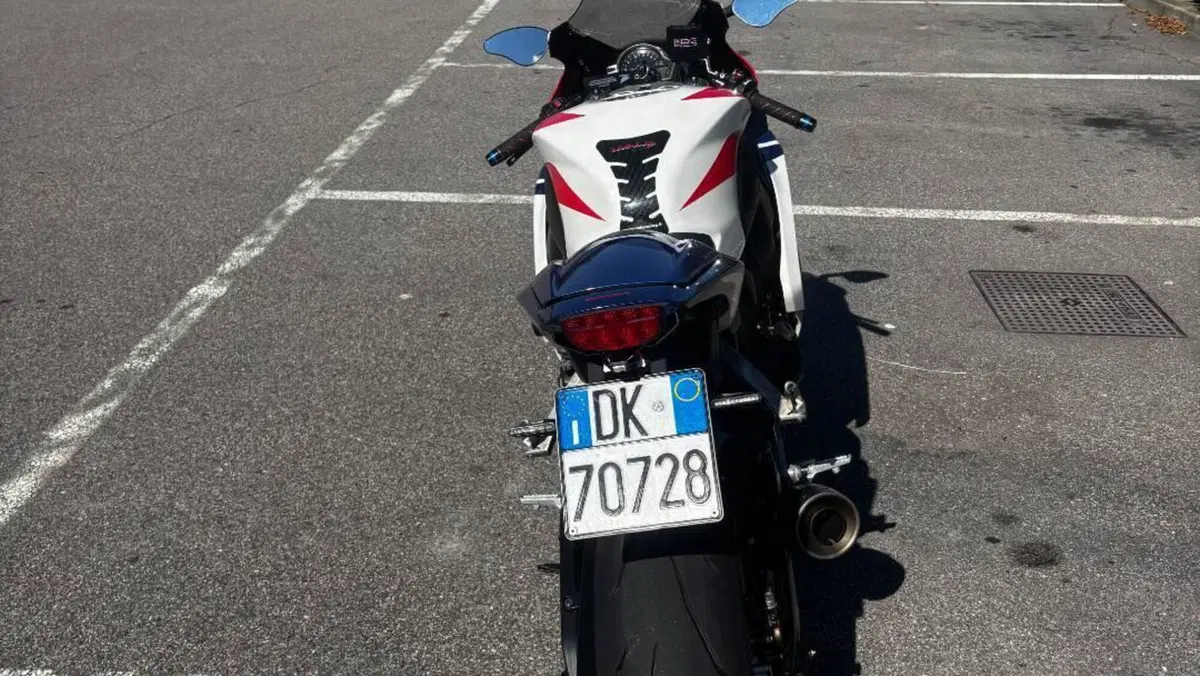 Honda CBR 1000 RR C- ABS (2009 - 11)  (13)